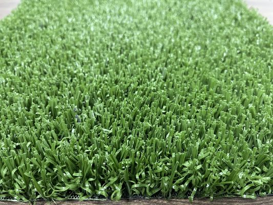 Kurze Stapel-Fußballplatz-künstliches Gras 2,5 M Wide 20 x 20 15000D dunkelgrün